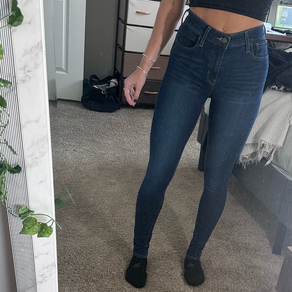 levi’s high rise - Picture 2 of 3